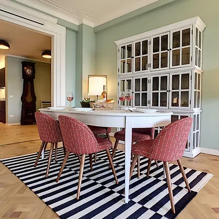 Nestor&jeeves - Lagoon Promenade - - Sea Front Ницца